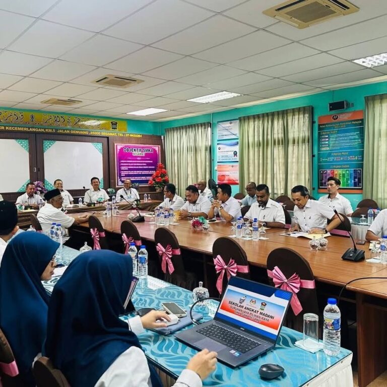 MESYUARAT PERMULAAN PROGRAM SEKOLAH ANGKAT MADANI 2025 DI SEKOLAH MENENGAH KEBANGSAAN AGAMA SEGAMAT DAN MAJLIS PELUNCURAN PROGRAM OLEH YAB PERDANA MENTERI